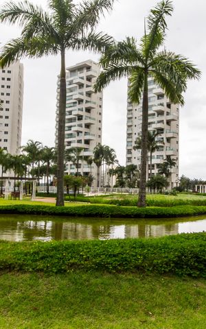 Apartamento à venda com 367m², 5 quartos e 4 vagas Apartamento à venda com 367m², 5 quartos e 4 vagasÁrea comum