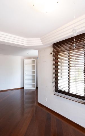 Apartamento à venda com 123m², 3 quartos e 2 vagas Apartamento à venda com 123m², 3 quartos e 2 vagasSala