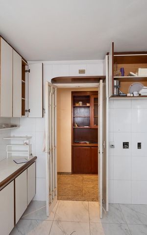 Apartamento à venda com 123m², 3 quartos e 2 vagas Apartamento à venda com 123m², 3 quartos e 2 vagasCozinha