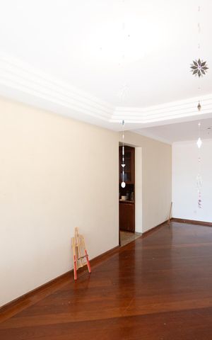 Apartamento à venda com 123m², 3 quartos e 2 vagas Apartamento à venda com 123m², 3 quartos e 2 vagasSala
