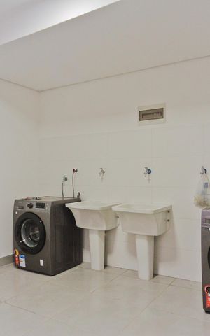Studio à venda com 29m², 1 quarto e sem vaga Studio à venda com 29m², 1 quarto e sem vagaLavanderia