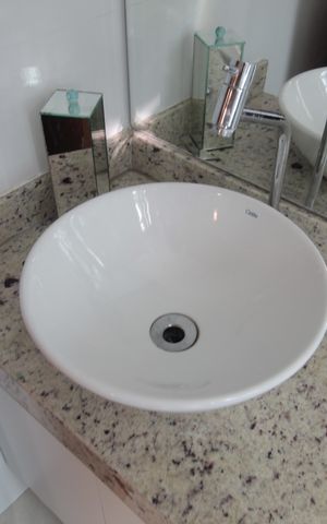 Apartamento à venda com 160m², 3 quartos e 2 vagasBanheiro da Suite