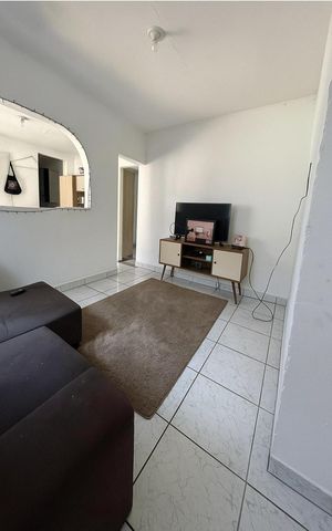 Casa à venda com 220m², 4 quartos e 2 vagas Casa à venda com 220m², 4 quartos e 2 vagasSala