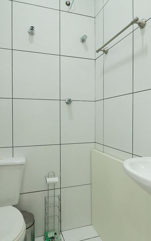 Apartamento à venda com 327m², 4 quartos e 4 vagas Apartamento à venda com 327m², 4 quartos e 4 vagasÁrea de Serviço e Banheiro de Serviço