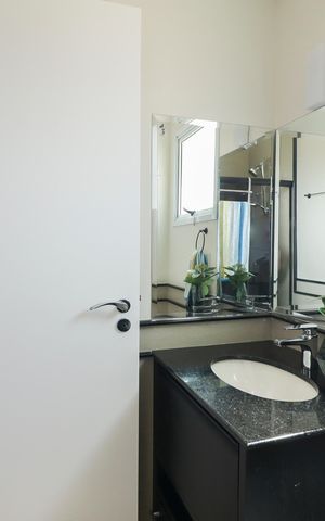 Apartamento à venda com 327m², 4 quartos e 4 vagas Apartamento à venda com 327m², 4 quartos e 4 vagasBanheiro da Suíte 2