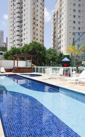 Apartamento à venda com 327m², 4 quartos e 4 vagas Apartamento à venda com 327m², 4 quartos e 4 vagasPiscina