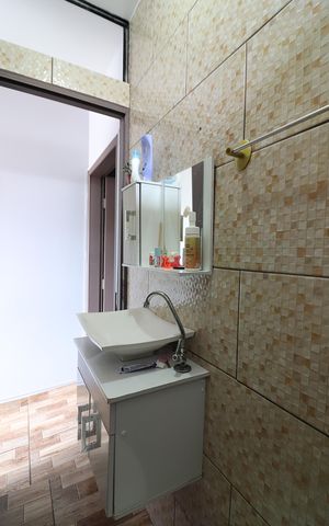 Casa à venda com 147m², 3 quartos e 1 vagaQuarto 1 - Suíte Banheiro