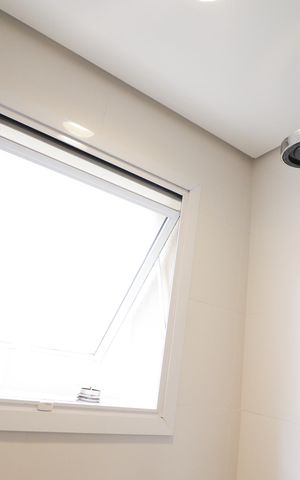 Apartamento à venda com 335m², 4 quartos e 6 vagas Apartamento à venda com 335m², 4 quartos e 6 vagasBanheiro da Suíte 1