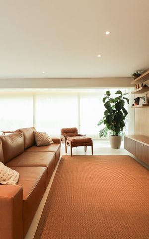 Apartamento à venda com 335m², 4 quartos e 6 vagas Apartamento à venda com 335m², 4 quartos e 6 vagasSala