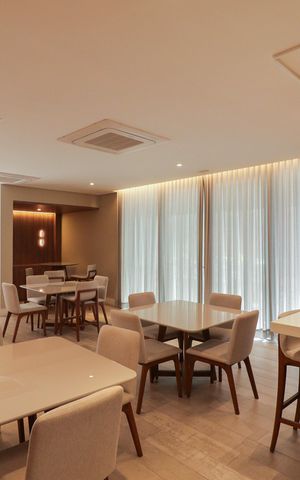 Apartamento à venda com 335m², 4 quartos e 6 vagas Apartamento à venda com 335m², 4 quartos e 6 vagasSalão de Festas