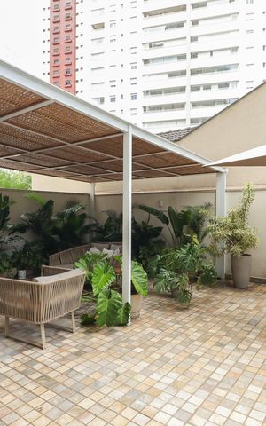 Apartamento à venda com 335m², 4 quartos e 6 vagas Apartamento à venda com 335m², 4 quartos e 6 vagasGarden/Área Externa
