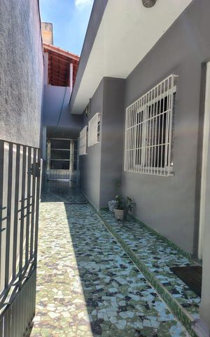 Casa à venda com 135m², 2 quartos e 2 vagas