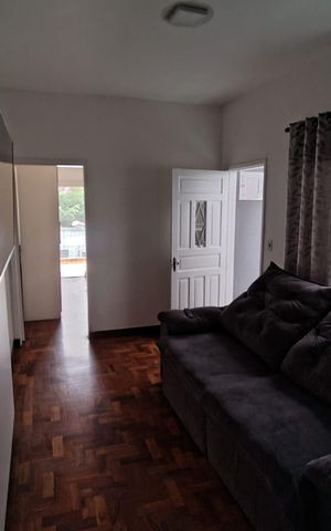 Casa à venda com 135m², 2 quartos e 2 vagas