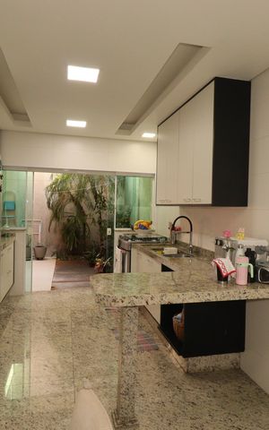 Casa à venda com 184m², 3 quartos e 4 vagasCozinha
