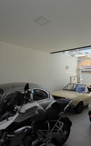 Casa à venda com 184m², 3 quartos e 4 vagasGaragem