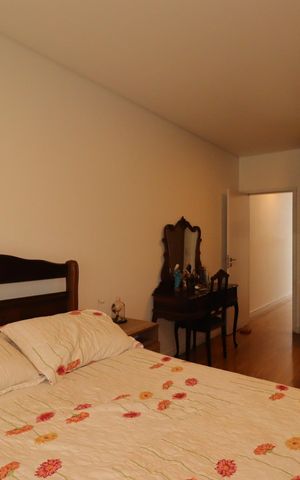 Casa à venda com 184m², 3 quartos e 4 vagasSuíte 3