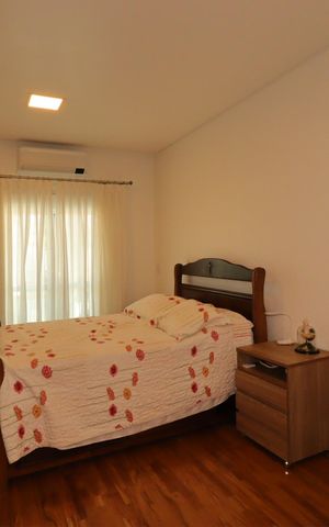Casa à venda com 184m², 3 quartos e 4 vagasSuíte 3