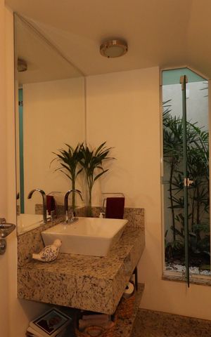Casa à venda com 184m², 3 quartos e 4 vagasLavabo