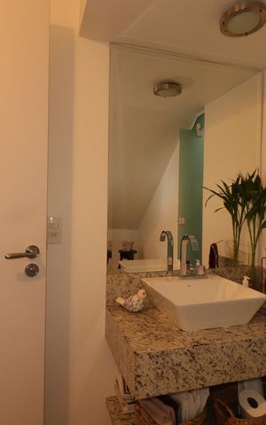 Casa à venda com 184m², 3 quartos e 4 vagasLavabo