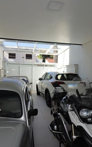 Casa à venda com 184m², 3 quartos e 4 vagasGaragem