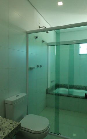 Casa à venda com 184m², 3 quartos e 4 vagasBanheiro da Suíte 3