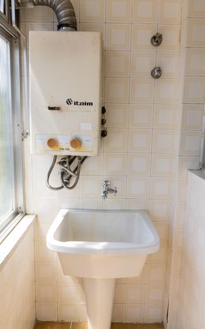 Apartamento à venda com 132m², 2 quartos e 1 vaga Apartamento à venda com 132m², 2 quartos e 1 vagaÁrea de Serviço