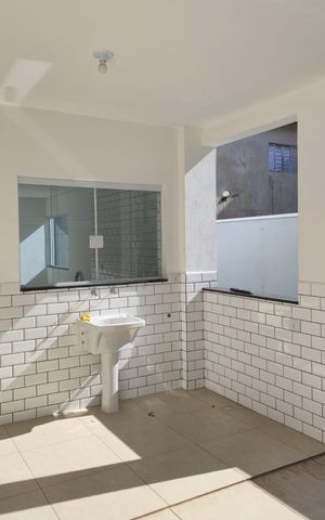 Casa à venda com 160m², 3 quartos e 2 vagas Casa à venda com 160m², 3 quartos e 2 vagasÁrea de Serviço