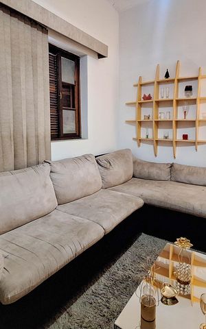 Casa à venda com 400m², 4 quartos e 1 vaga Casa à venda com 400m², 4 quartos e 1 vagaSala