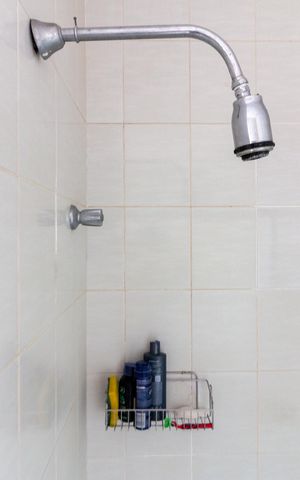 Apartamento à venda com 122m², 3 quartos e 1 vaga Apartamento à venda com 122m², 3 quartos e 1 vagaBanheiro da Suíte