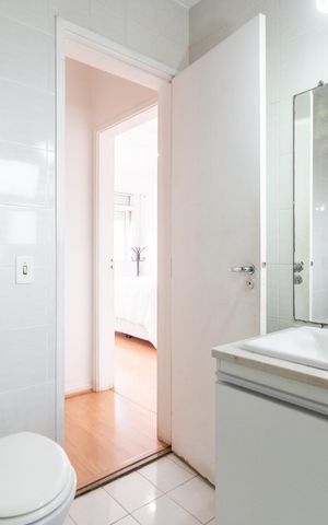 Apartamento à venda com 122m², 3 quartos e 1 vaga Apartamento à venda com 122m², 3 quartos e 1 vagaBanheiro da Suíte