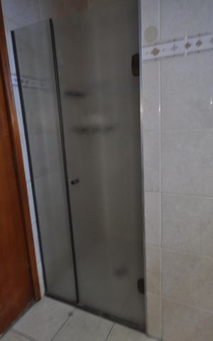 Casa à venda com 225m², 3 quartos e 2 vagasBanheiro 2