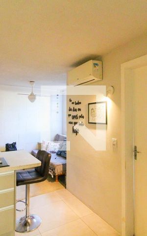 Apartamento à venda com 48m², 2 quartos e 1 vaga Apartamento à venda com 48m², 2 quartos e 1 vagaCozinha