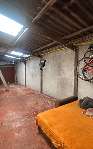 Casa à venda com 300m², 5 quartos e 2 vagas Casa à venda com 300m², 5 quartos e 2 vagasGaragem