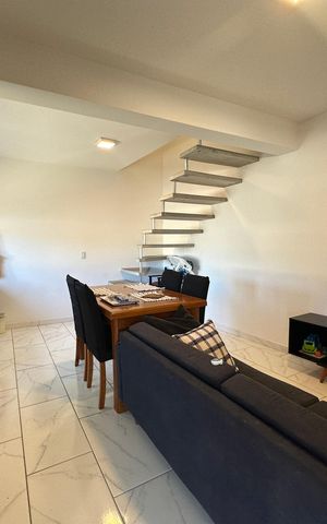 Casa à venda com 300m², 5 quartos e 2 vagas Casa à venda com 300m², 5 quartos e 2 vagasSala/Cozinha