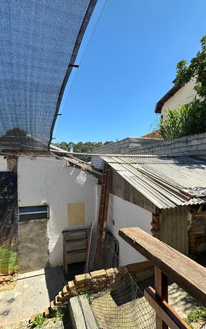 Casa à venda com 300m², 5 quartos e 2 vagas Casa à venda com 300m², 5 quartos e 2 vagasQuintal