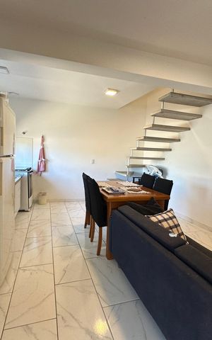 Casa à venda com 300m², 5 quartos e 2 vagas Casa à venda com 300m², 5 quartos e 2 vagasSala/Cozinha