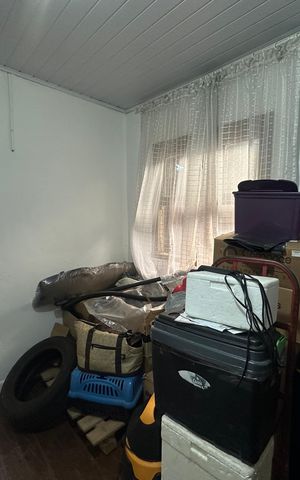 Casa à venda com 300m², 5 quartos e 2 vagas Casa à venda com 300m², 5 quartos e 2 vagasQuarto 3
