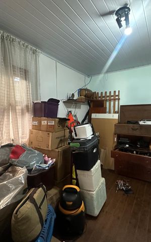 Casa à venda com 300m², 5 quartos e 2 vagas Casa à venda com 300m², 5 quartos e 2 vagasQuarto 3