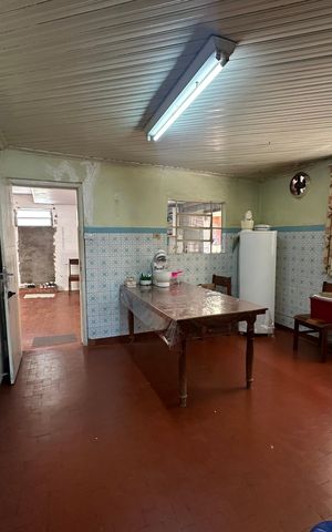 Casa à venda com 300m², 5 quartos e 2 vagas Casa à venda com 300m², 5 quartos e 2 vagasCozinha
