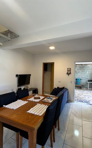 Casa à venda com 300m², 5 quartos e 2 vagas Casa à venda com 300m², 5 quartos e 2 vagasSala/Cozinha