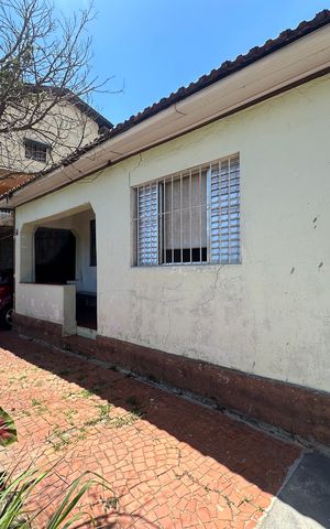 Casa à venda com 300m², 5 quartos e 2 vagas Casa à venda com 300m², 5 quartos e 2 vagasQuintal