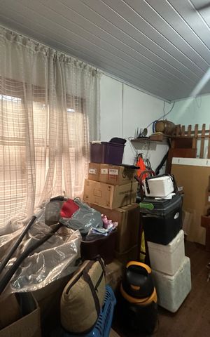 Casa à venda com 300m², 5 quartos e 2 vagas Casa à venda com 300m², 5 quartos e 2 vagasQuarto 3