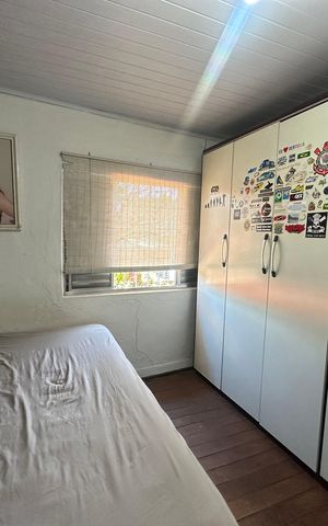 Casa à venda com 300m², 5 quartos e 2 vagas Casa à venda com 300m², 5 quartos e 2 vagasQuarto 1