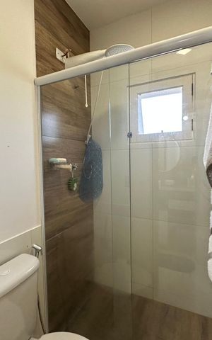 Casa à venda com 300m², 5 quartos e 2 vagas Casa à venda com 300m², 5 quartos e 2 vagasBanheiro da Suíte 1 e 2