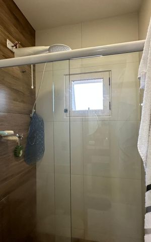 Casa à venda com 300m², 5 quartos e 2 vagas Casa à venda com 300m², 5 quartos e 2 vagasBanheiro da Suíte 1 e 2