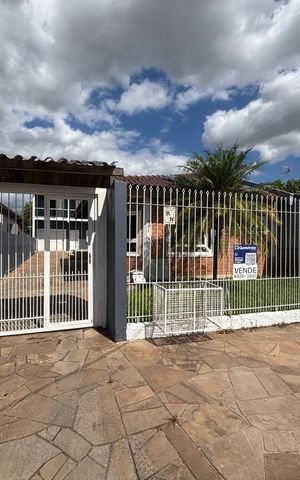 Casa à venda com 160m², 3 quartos e 2 vagas Casa à venda com 160m², 3 quartos e 2 vagasPlaca Cod.FZFS-162