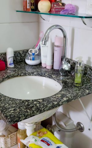 Apartamento à venda com 74m², 3 quartos e 1 vaga Apartamento à venda com 74m², 3 quartos e 1 vagaBanheiro
