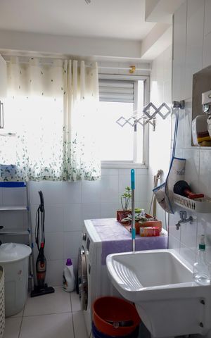 Apartamento à venda com 74m², 3 quartos e 1 vaga Apartamento à venda com 74m², 3 quartos e 1 vagaLavanderia