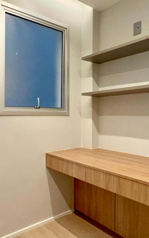 Apartamento à venda com 156m², 3 quartos e 1 vaga Apartamento à venda com 156m², 3 quartos e 1 vagaEscritório