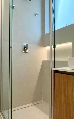 Apartamento à venda com 156m², 3 quartos e 1 vaga Apartamento à venda com 156m², 3 quartos e 1 vagaBanheiro da Suíte 1